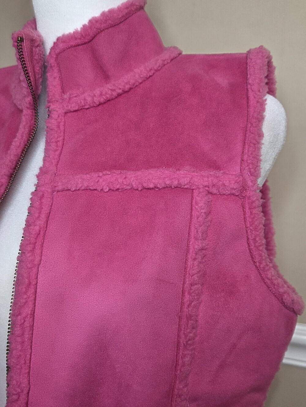 Liz Claiborne Hot Pink Faux Shearling Vest - Picture 4 of 12